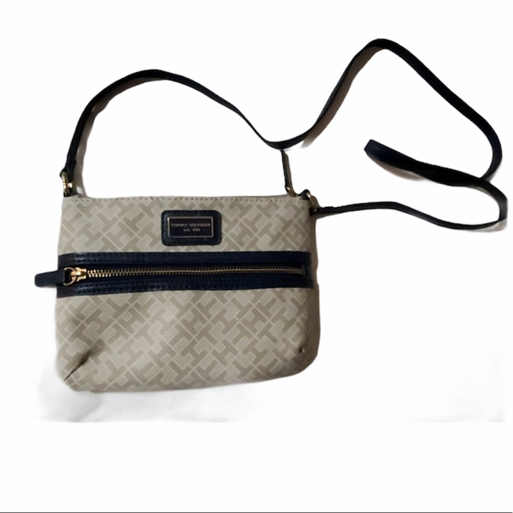 Tommy Hilfiger cream crossbody bag - Picture 1 of 5